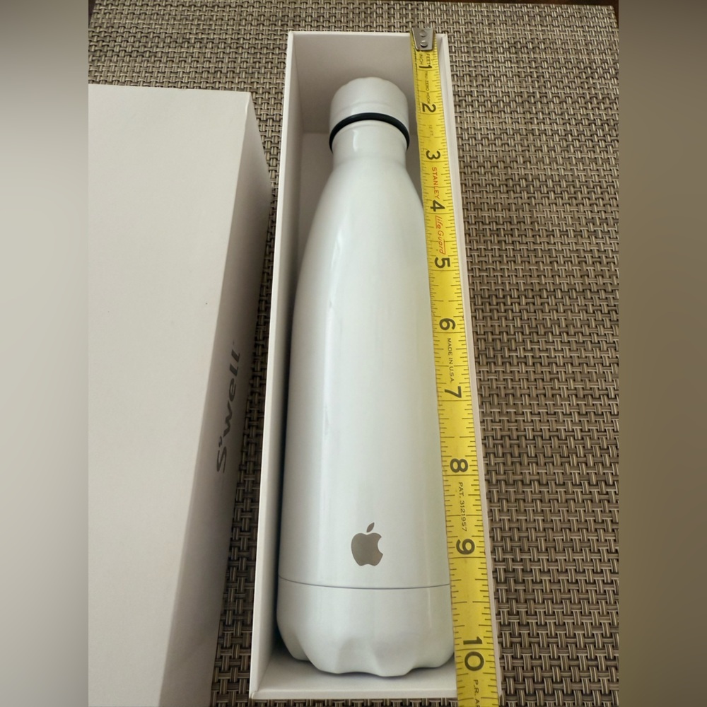 🆕 S’well swell stainless steel hot cold bottle Apple HQ logo Mothership store 🍎 - Picture 10 of 11